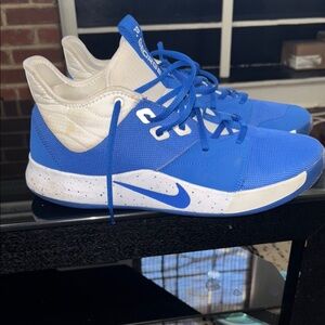 Nike “PAUL GEORGE” Blue and White Sneakers size 11 RARE